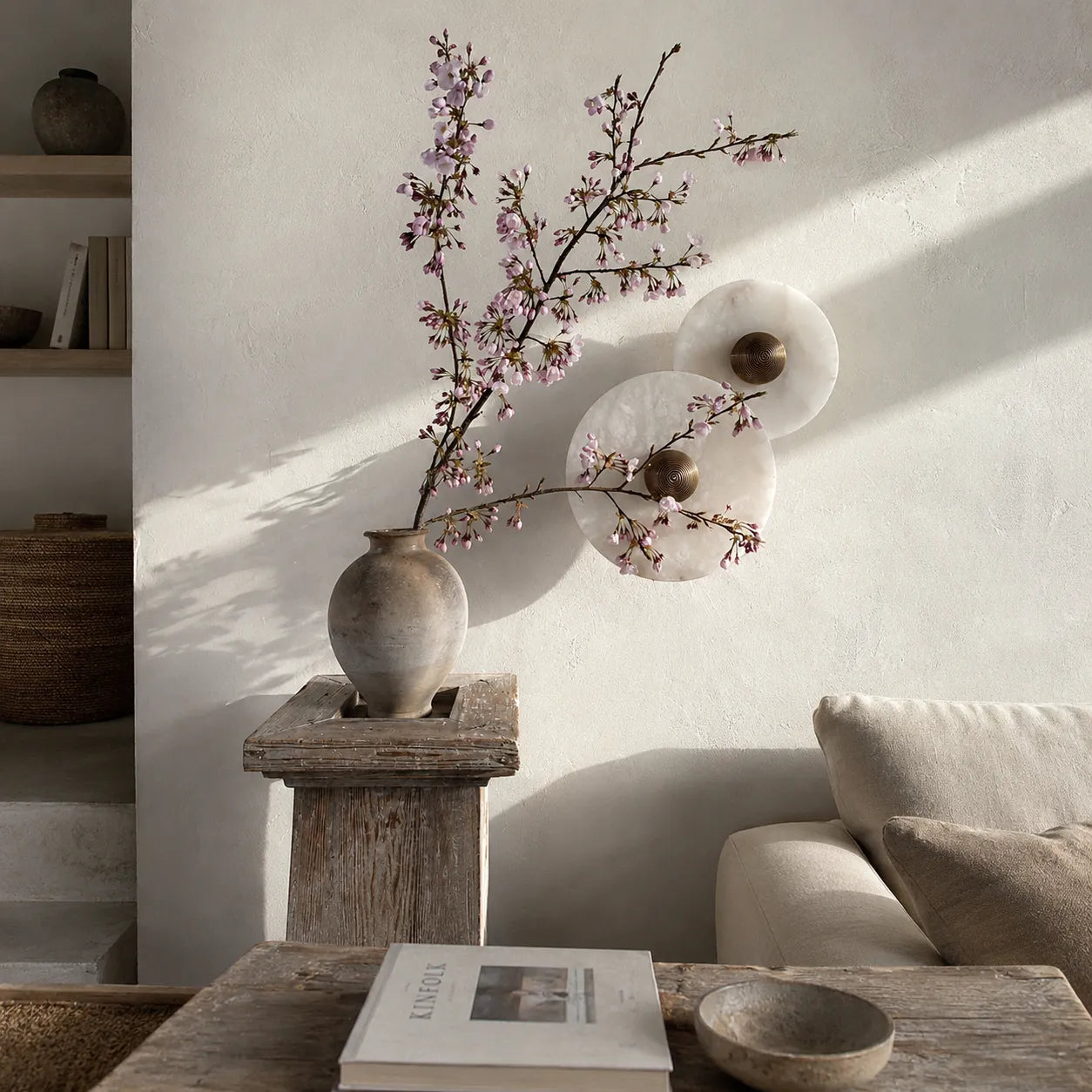 Alabaster Radiance Minimalist Elegance Wall Lamp