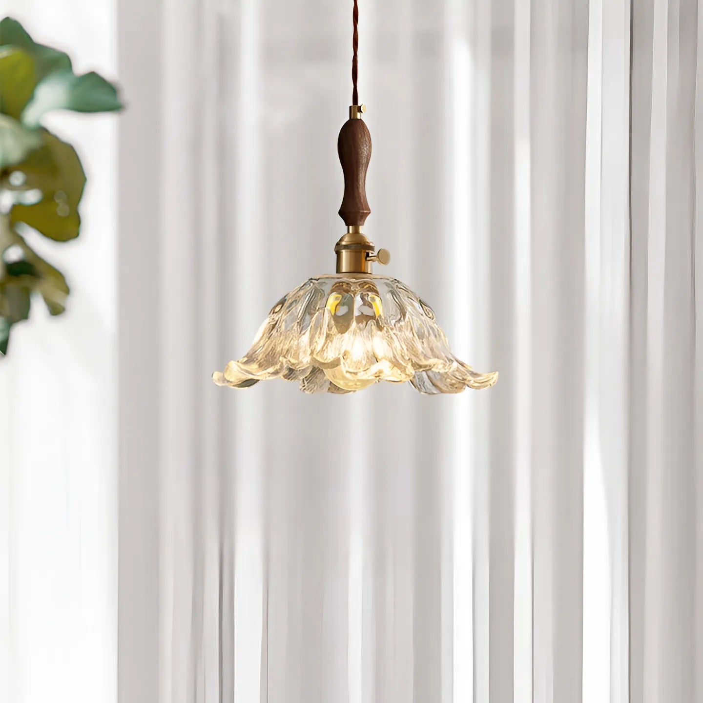 Arilia French Vintage Flower Glass LED Pendant Light
