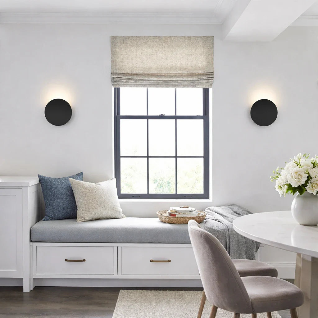 Lior Minimalist Curved Integrated LED Wall Light