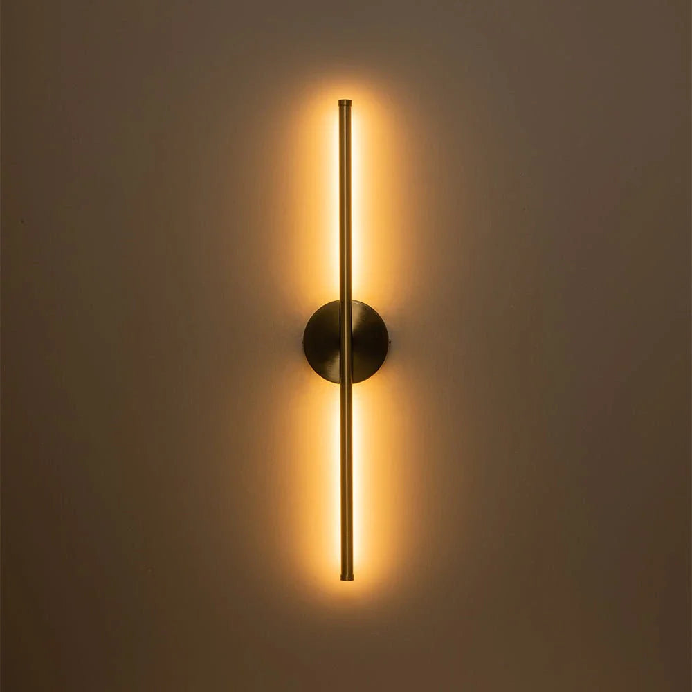 Contemporary Linear LED Wall Light