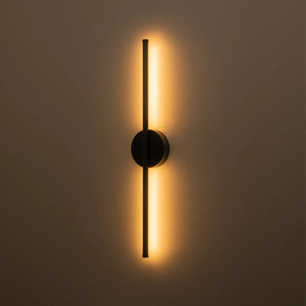 Contemporary Linear LED Wall Light