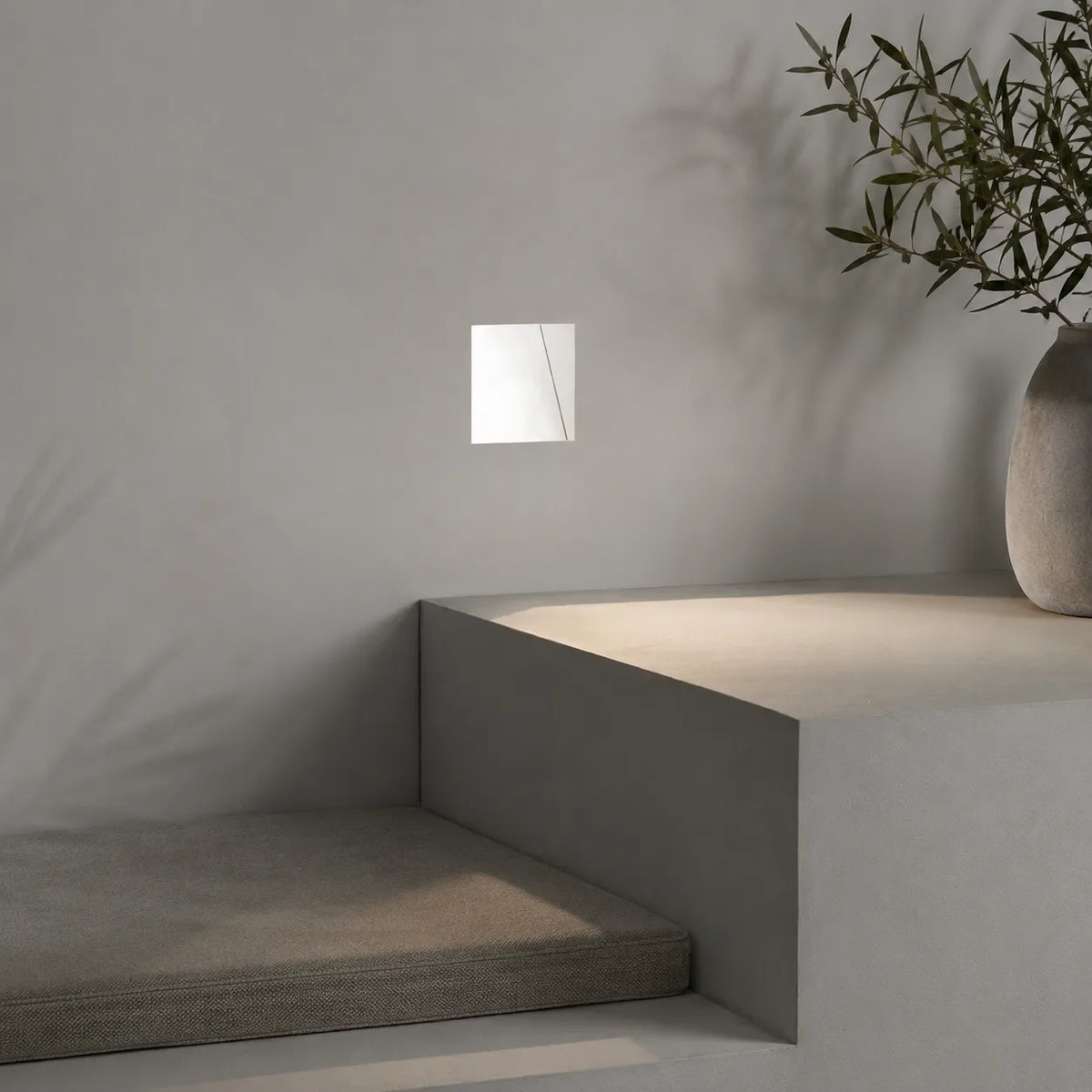 Dessa Minimalist Motion Sensor LED Stair Wall Light