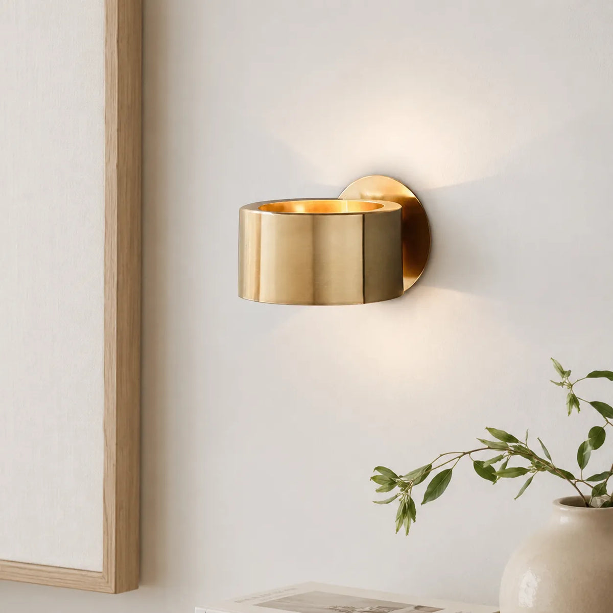Felix Mid-Century Gold Ring Wall Light