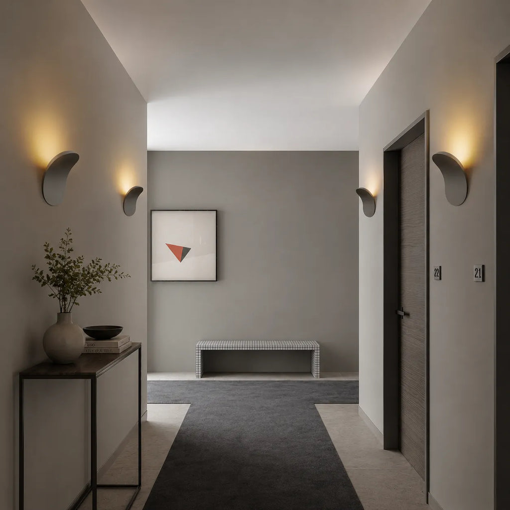 Gavin Minimalist Curved Metal LED Wall Light