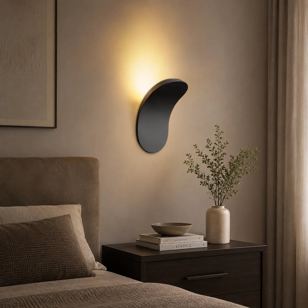 Gavin Minimalist Curved Metal LED Wall Light
