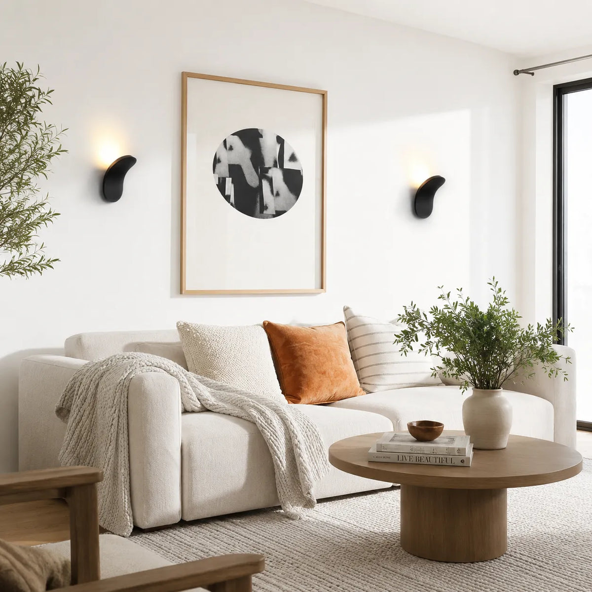 Gavin Minimalist Curved Metal LED Wall Light