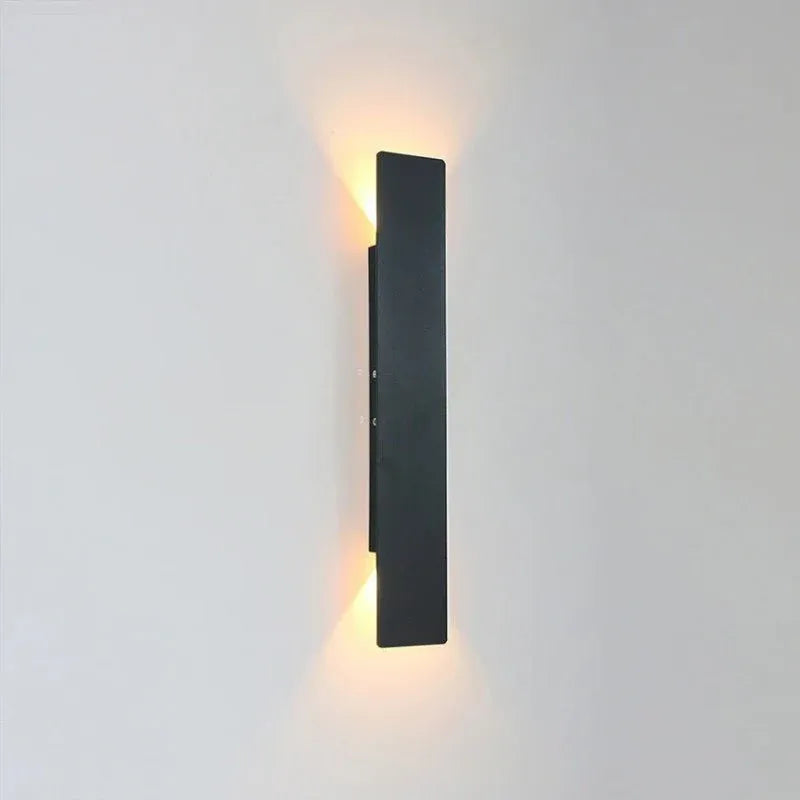 Linden Minimalist Aluminium IP65 LED Outdoor Wall Light