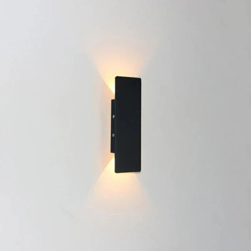Linden Minimalist Aluminium IP65 LED Outdoor Wall Light