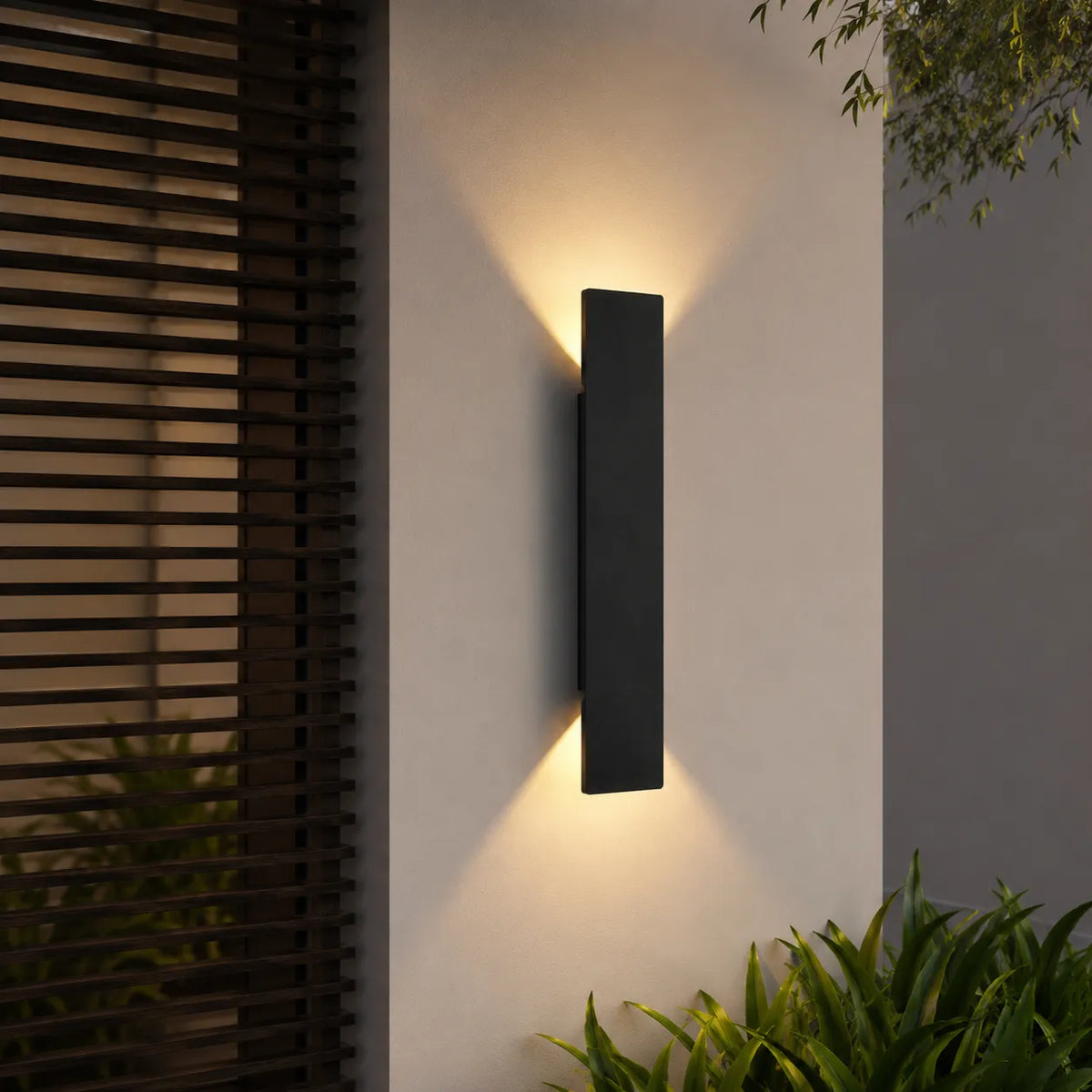 Linden Minimalist Aluminium IP65 LED Outdoor Wall Light