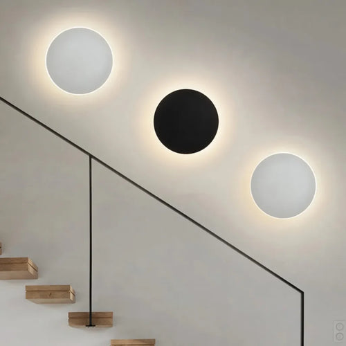 Round Aluminum LED Wall Light with Minimal Form