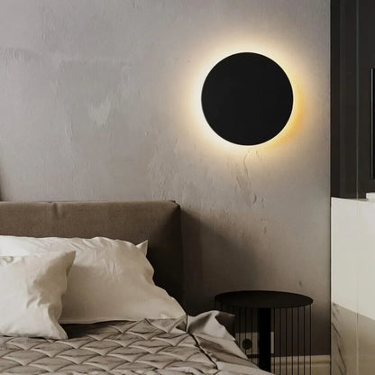 Round Aluminum LED Wall Light with Minimal Form