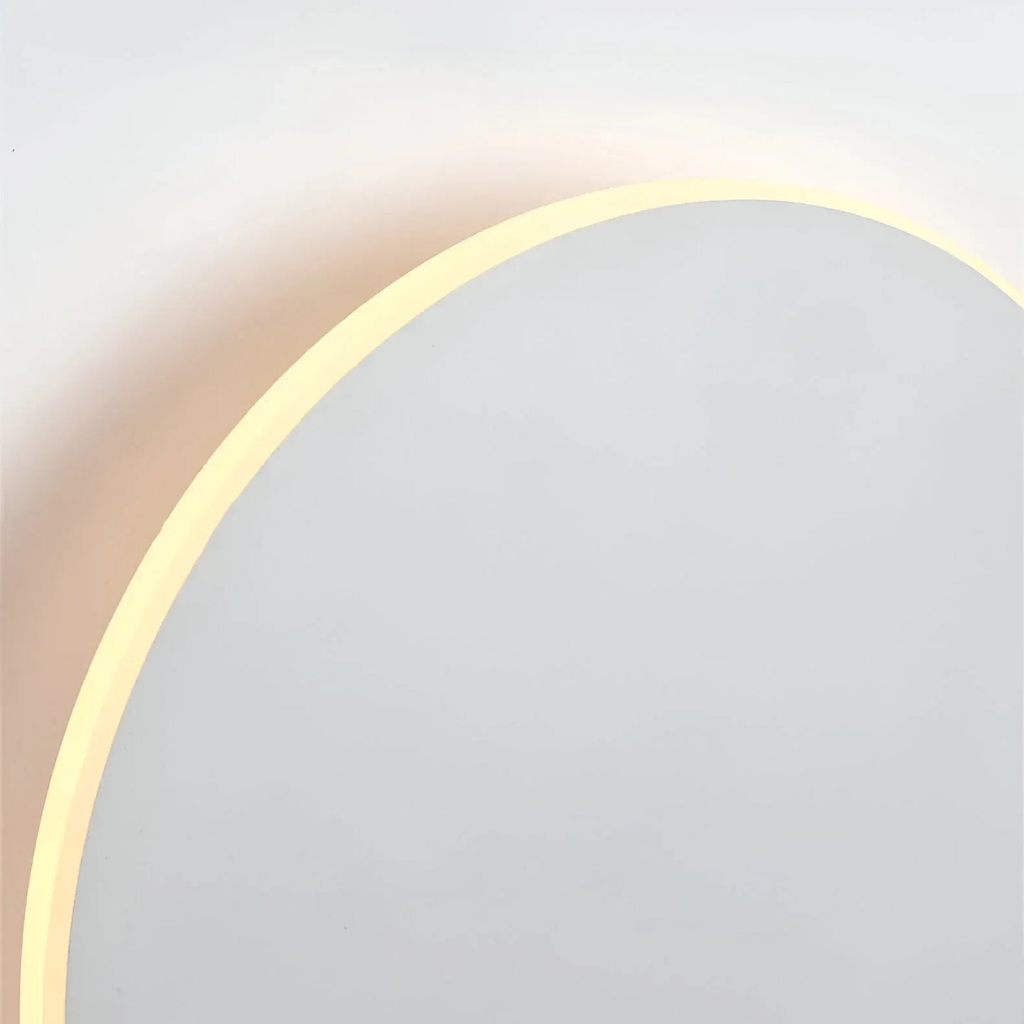 Round Aluminum LED Wall Light with Minimal Form