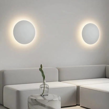 Round Aluminum LED Wall Light with Minimal Form