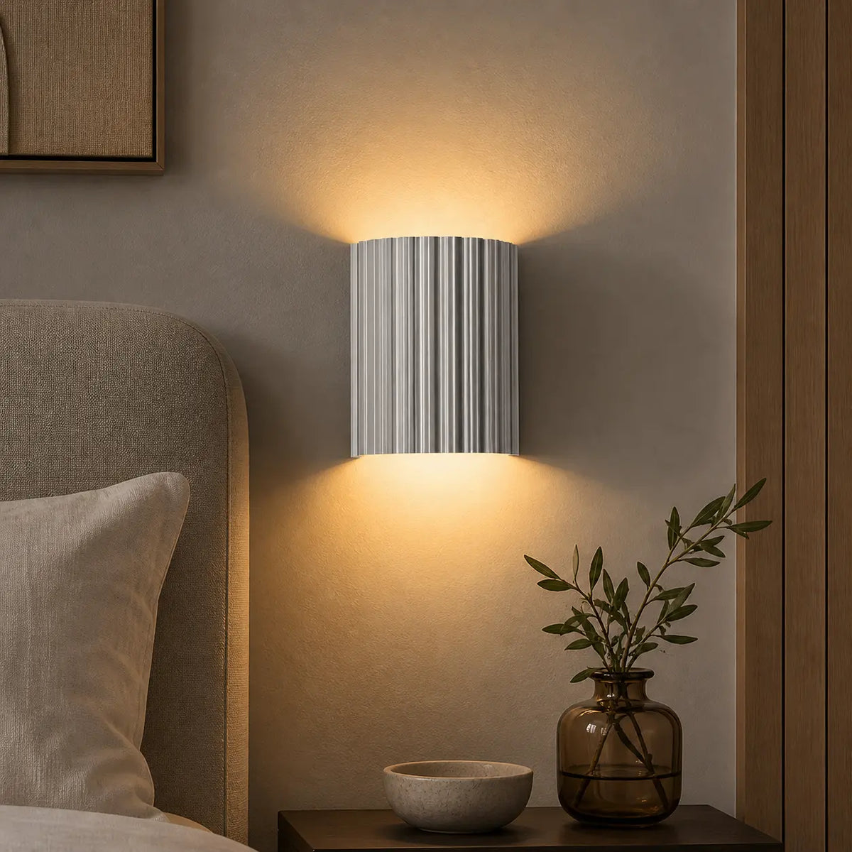 Maeve Minimalist Textured Transparent Resin Wall Light