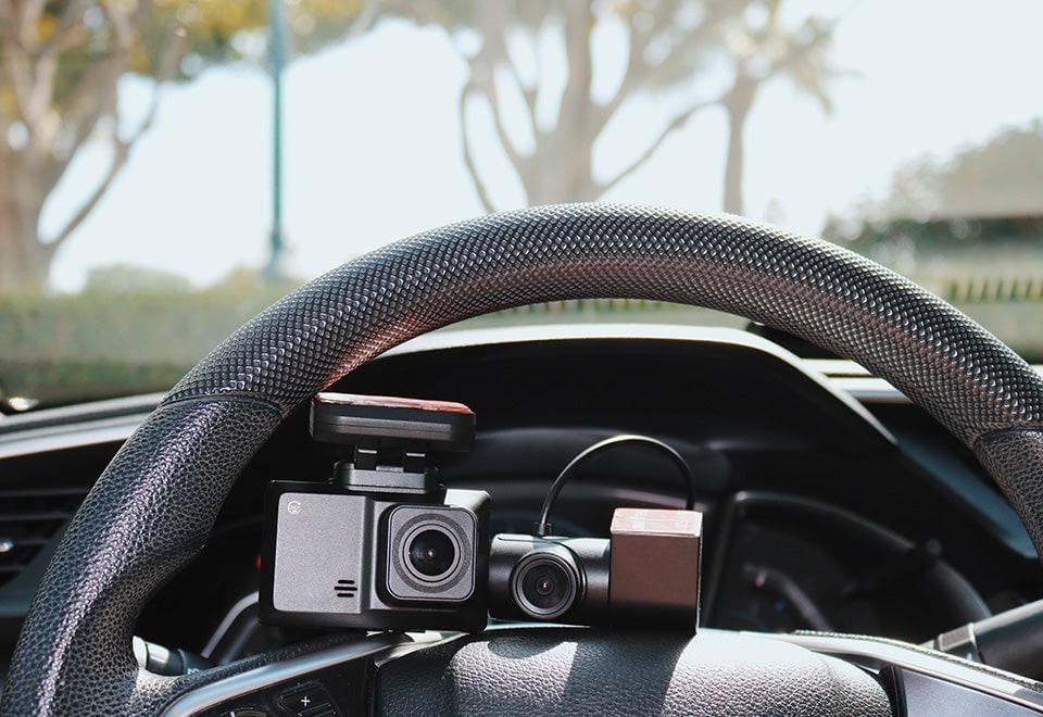 Car Dash Camera with Front and Rear Recording Lcd Screen and App Control - Image 3