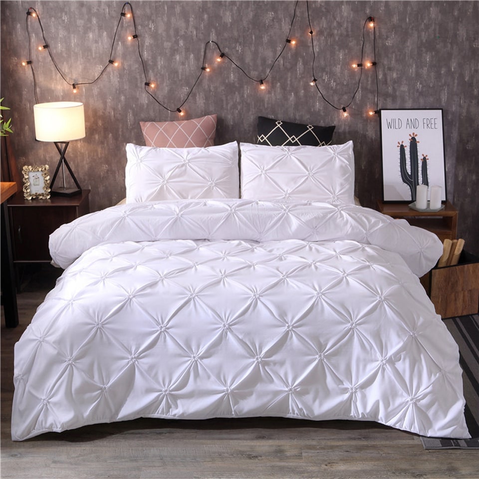 Duvet Cover Set with Pintuck Pinch Pleat Design and Matching Pillow Shams - Image 2
