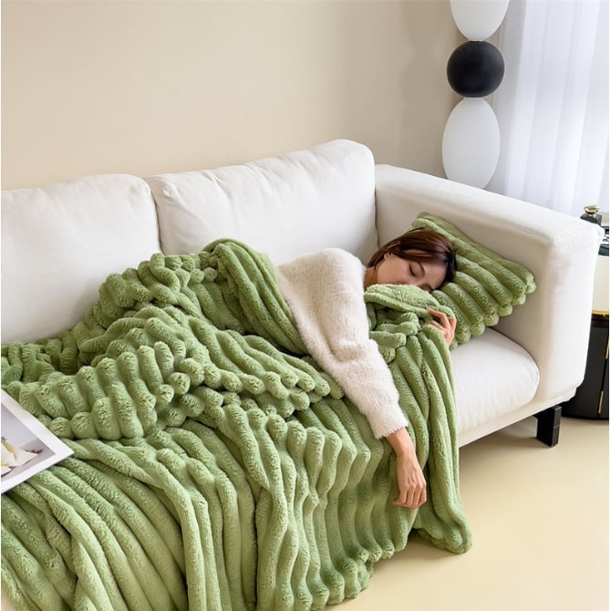 Faux Fur Throw Blanket with Plush Pile and Matching Pillowcase Set - Image 18