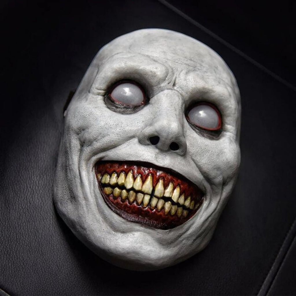 Halloween Scary Mask with Sharp Teeth and Wrinkled Skin for Creepy Clown and Demon Costume Party - Image 4