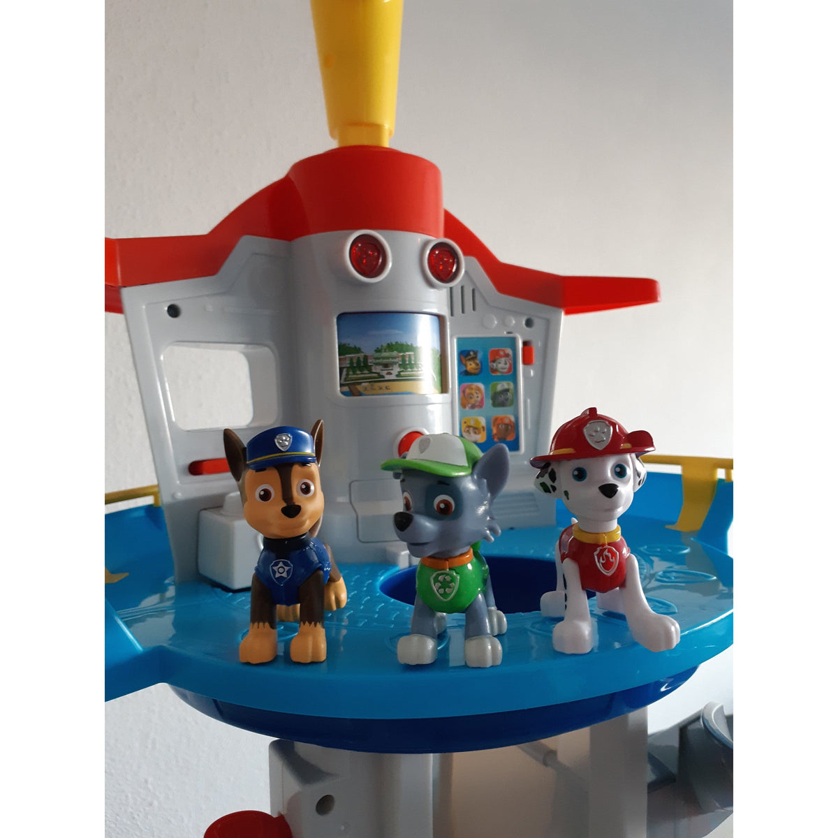 Kids' Lookout Tower Toy Playset with Spiral Slide Vehicles and Periscope - Image 3