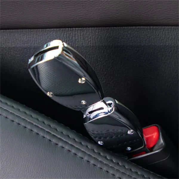 Kids' Seat Belt Buckle Extender for Cars with Universal Adapter and Easy Installation - Image 6
