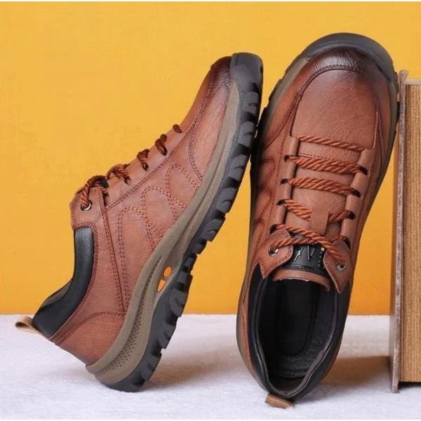Men's Walking Shoes with Leather Upper Lugged Sole and Padded Ankle Collar - Image 7