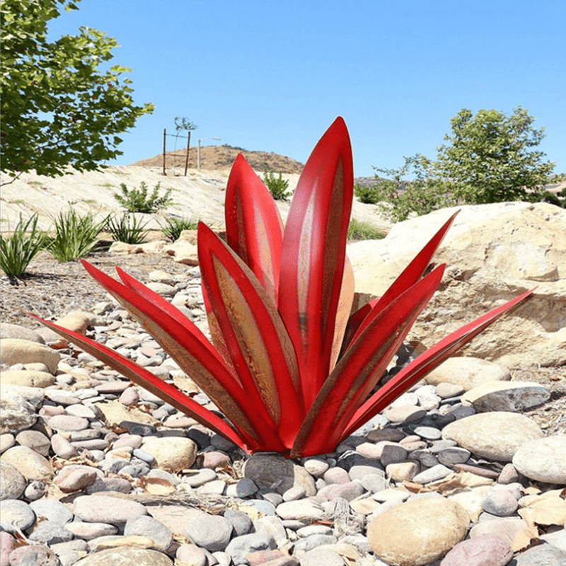Metal Yard Art Solar Agave Light with Handcrafted Weatherproof Garden Ornament Design - Image 2