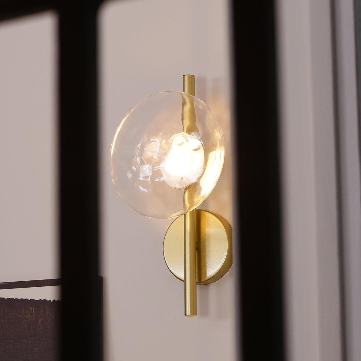 Wall Sconce Lighting with Textured Ripple Glass and Contemporary Design - Image 3
