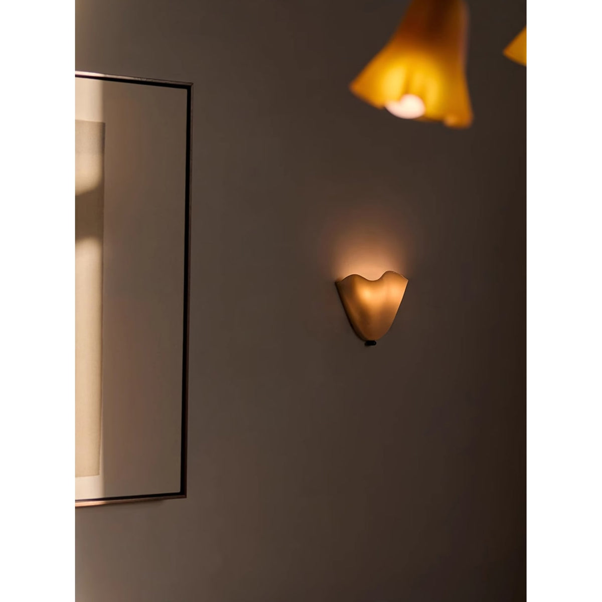 Wall Sconce Lighting with Wavy Glass Shade and Brass Finial for Hallway Bedroom - Image 8