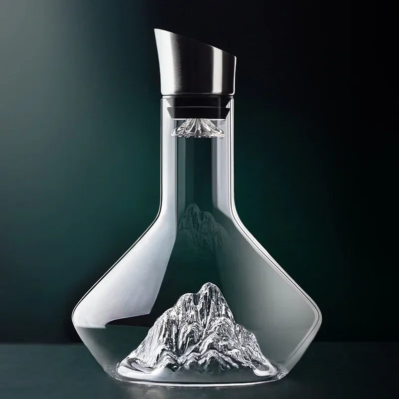 Wine Decanter with Crystal Glass Internal Mountain Sculpture and Pourer Cap 1.5l - Image 6