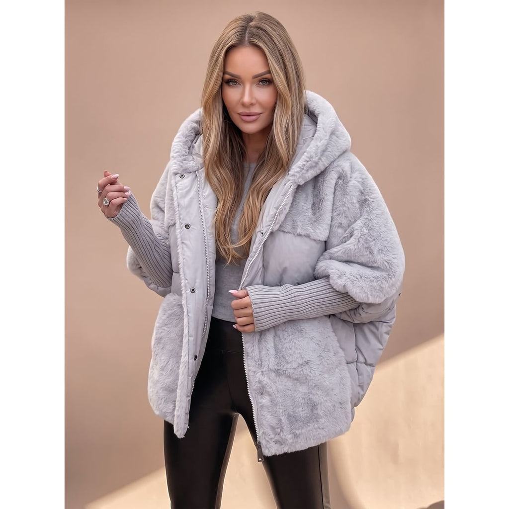 Women's Black Puffer Jacket with Faux Fur Panels and Hybrid Quilted Design - Image 4